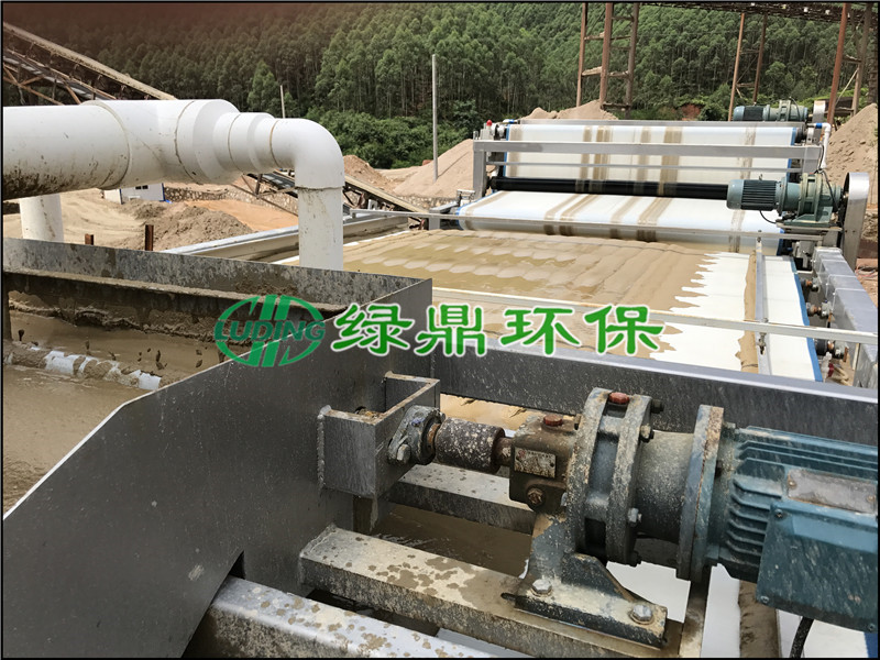 沙场泥浆处理：重型分体污泥脱水机处理案例效果（梅州）